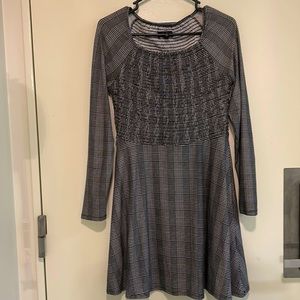 Derek Heart long sleeve dress. Size Large (Juniors)
